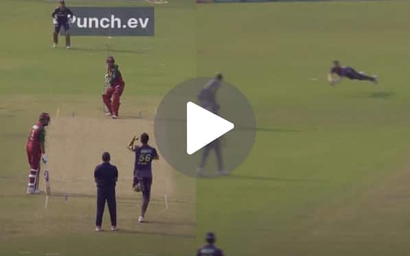 [Watch] Ramandeep’s 'Blinder-Of-A-Catch' Lets Mitchell Starc To Enjoy Deepak Hooda’s Wicket